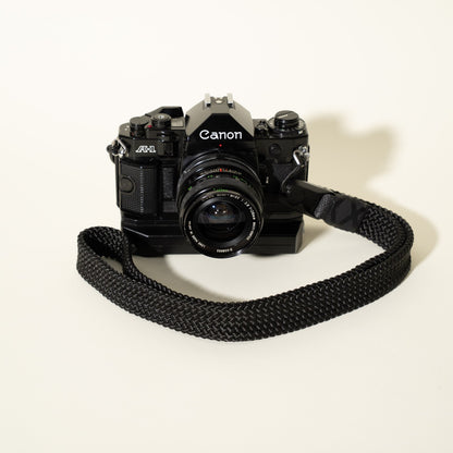 Flat Braid Paracord Camera Strap 44", Red or Black + Peak Design Anchors