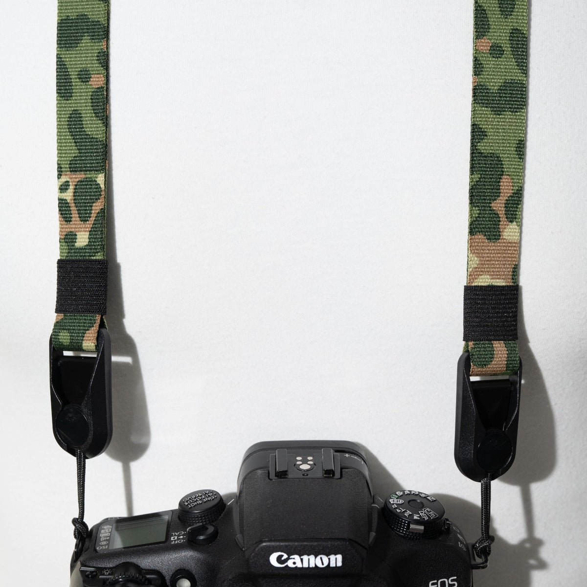Green Camo Dual Adjustable Camera Strap 35-50", Accessory Mount + Peak Design Anchors