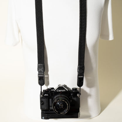 Flat Braid Paracord Camera Strap 44", Red or Black + Peak Design Anchors