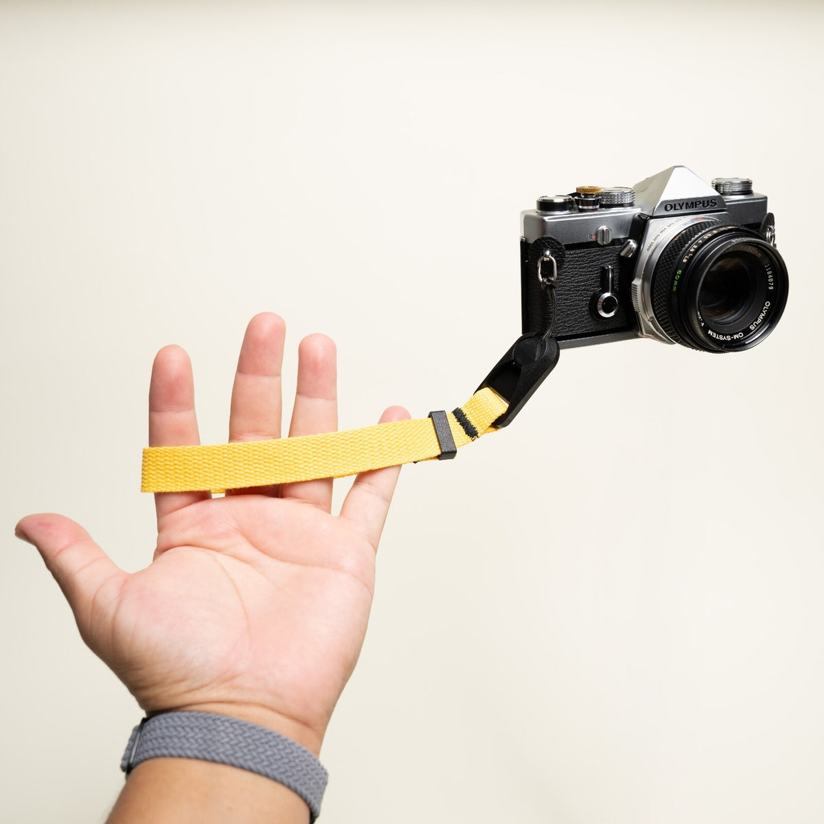 Cotton Camera Wrist Strap 16", Red, Yellow or Black + Peak Design Anchor