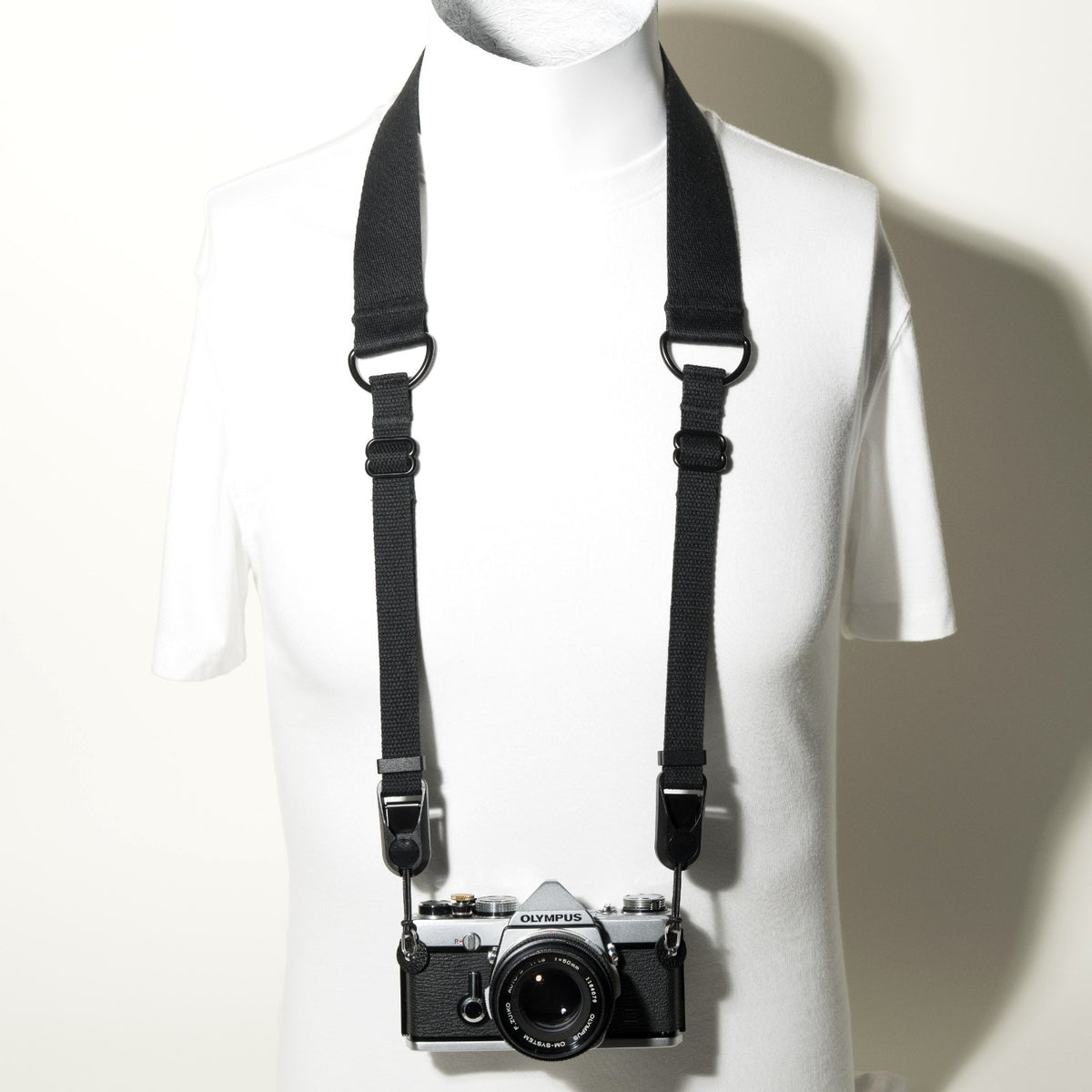 Vintage Style All Black Camera Strap 1.5", Adjustable 38-50" + Peak Design Anchors